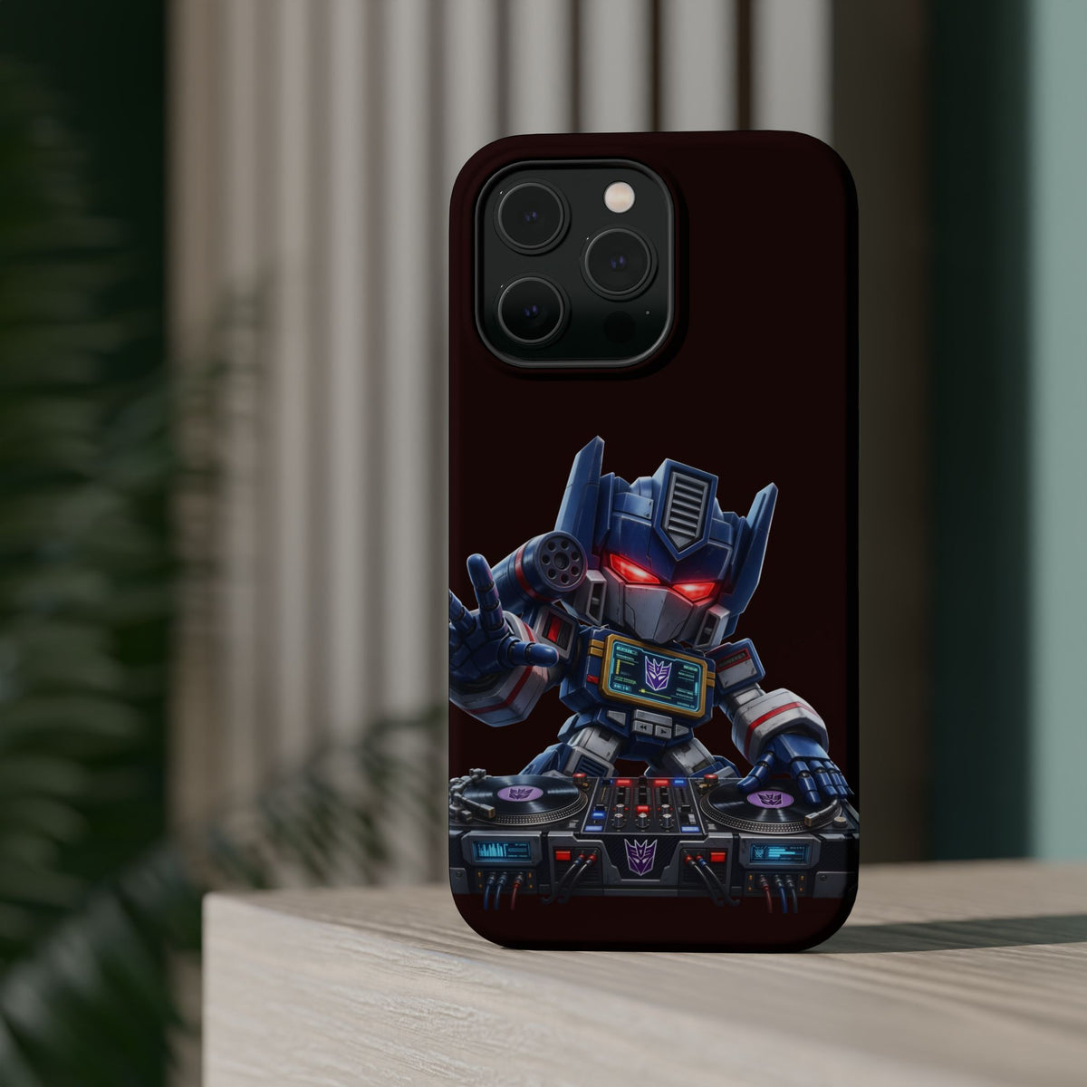 DJ  Soundwave Robot Phone Case — Magnetic Impact-Resistant Protector
