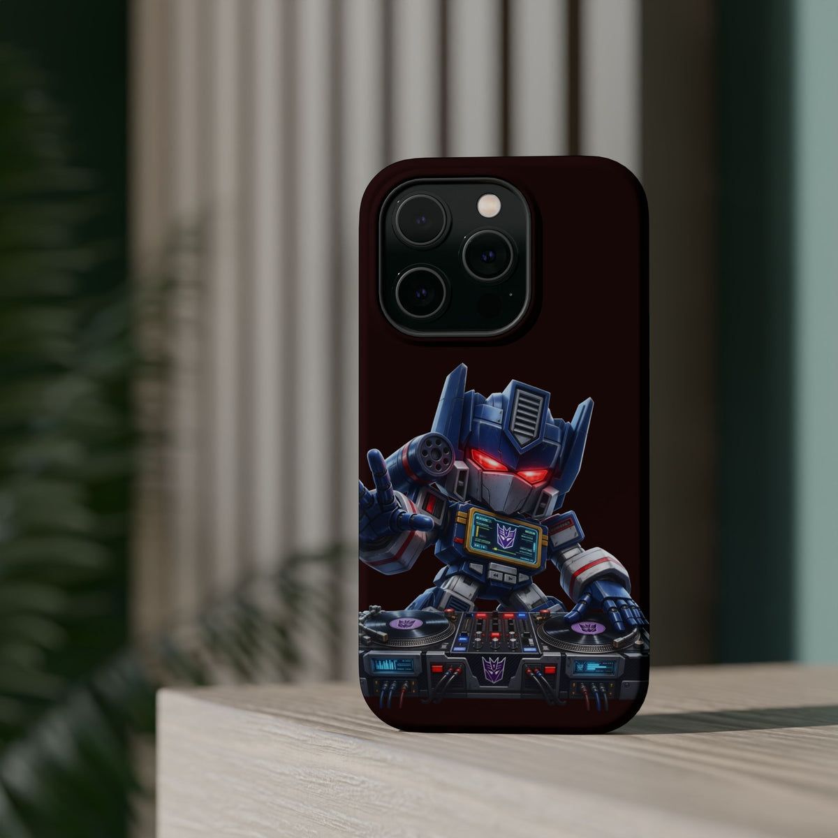 DJ  Soundwave Robot Phone Case — Magnetic Impact-Resistant Protector
